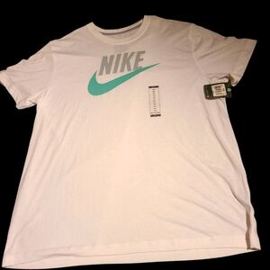 Mens Nike tee shirt
